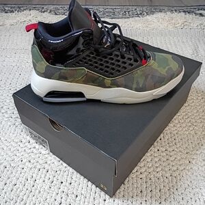 NIB Men's Jordan Maxin 200 Camo Athletic Shoes Size 12